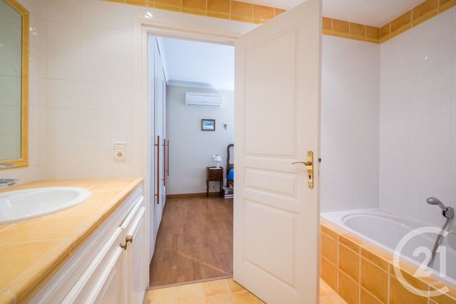 Appartement F3 &agrave; vendre - 3 pi&egrave;ces - 84,44 m2 - Nice - 06 - PROVENCE-ALPES-COTE-D-AZUR