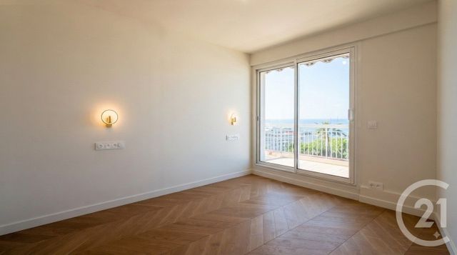 Appartement F3 &agrave; louer - 3 pi&egrave;ces - 78,27 m2 - Nice - 06 - PROVENCE-ALPES-COTE-D-AZUR