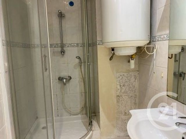Appartement F3 &agrave; louer - 3 pi&egrave;ces - 47,75 m2 - Nice - 06 - PROVENCE-ALPES-COTE-D-AZUR