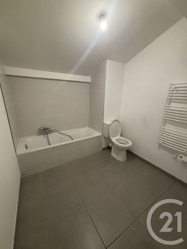 Appartement F3 &agrave; louer - 3 pi&egrave;ces - 63,64 m2 - Nice - 06 - PROVENCE-ALPES-COTE-D-AZUR
