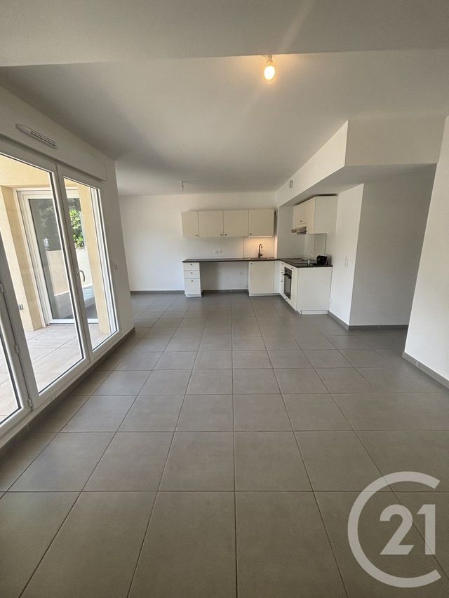 Appartement F3 &agrave; louer - 3 pi&egrave;ces - 63,64 m2 - Nice - 06 - PROVENCE-ALPES-COTE-D-AZUR