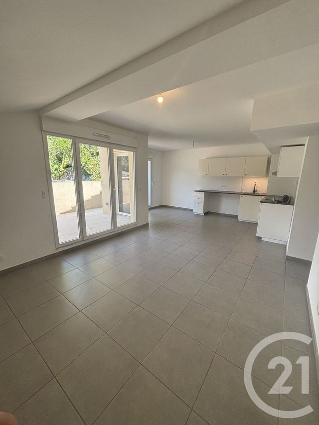 Appartement F3 &agrave; louer - 3 pi&egrave;ces - 63,64 m2 - Nice - 06 - PROVENCE-ALPES-COTE-D-AZUR