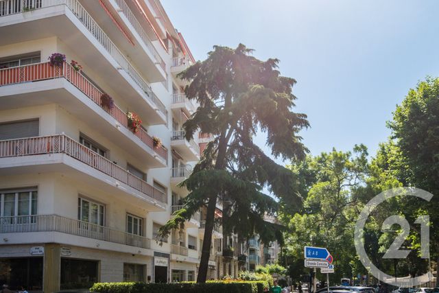 Appartement F3 &agrave; louer - 3 pi&egrave;ces - 61,40 m2 - Nice - 06 - PROVENCE-ALPES-COTE-D-AZUR