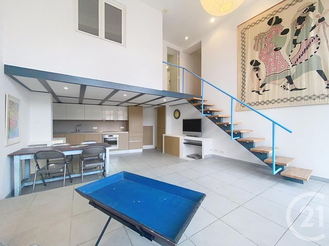 Appartement Duplex &agrave; louer - 2 pi&egrave;ces - 50,75 m2 - Villefranche Sur Mer - 06 - PROVENCE-ALPES-COTE-D-AZUR