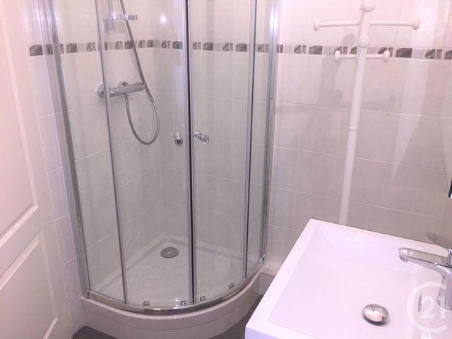 Appartement F2 &agrave; louer - 2 pi&egrave;ces - 48,78 m2 - Nice - 06 - PROVENCE-ALPES-COTE-D-AZUR