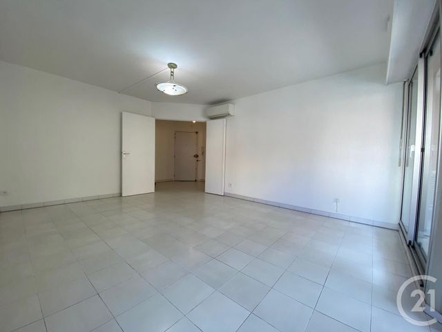 Appartement F3 &agrave; louer - 3 pi&egrave;ces - 69,37 m2 - Nice - 06 - PROVENCE-ALPES-COTE-D-AZUR