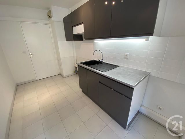 Appartement F3 &agrave; louer - 3 pi&egrave;ces - 69,37 m2 - Nice - 06 - PROVENCE-ALPES-COTE-D-AZUR