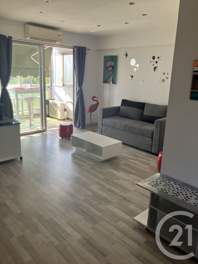 Appartement F1 &agrave; louer - 1 pi&egrave;ce - 27,56 m2 - Villeneuve Loubet - 06 - PROVENCE-ALPES-COTE-D-AZUR
