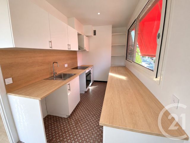 Appartement F2 &agrave; louer - 2 pi&egrave;ces - 63 m2 - Nice - 06 - PROVENCE-ALPES-COTE-D-AZUR