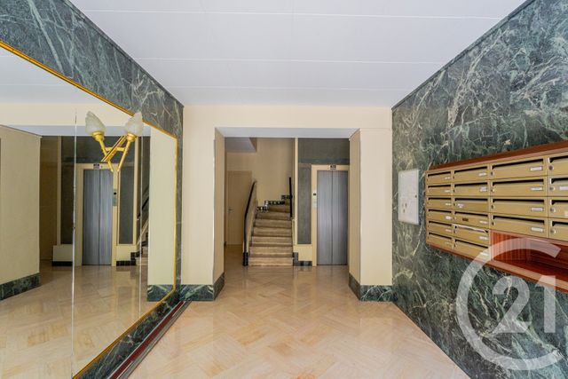 Appartement F4 &agrave; vendre - 4 pi&egrave;ces - 121,20 m2 - Nice - 06 - PROVENCE-ALPES-COTE-D-AZUR