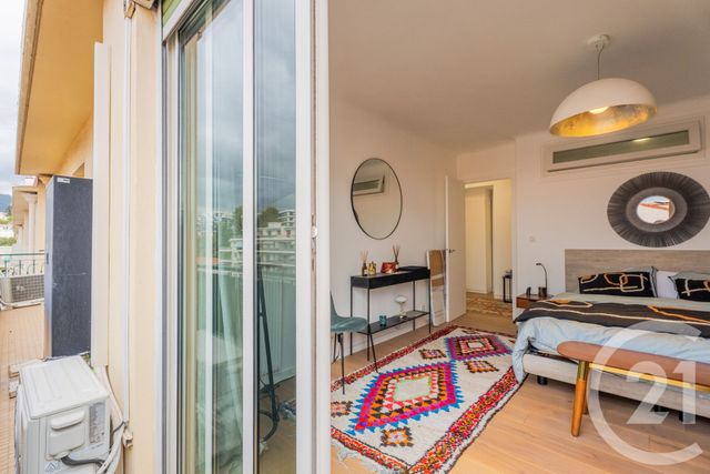 Appartement F4 &agrave; vendre - 4 pi&egrave;ces - 121,20 m2 - Nice - 06 - PROVENCE-ALPES-COTE-D-AZUR