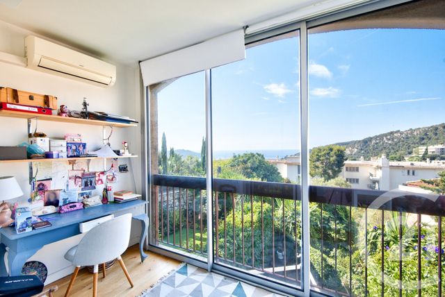 Appartement Triplex &agrave; vendre - 4 pi&egrave;ces - 78,14 m2 - Villefranche Sur Mer - 06 - PROVENCE-ALPES-COTE-D-AZUR