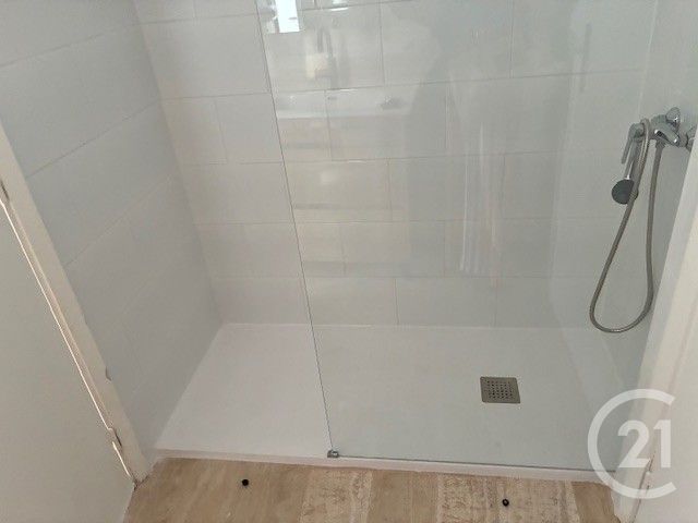 Appartement F1 &agrave; louer - 1 pi&egrave;ce - 30 m2 - Nice - 06 - PROVENCE-ALPES-COTE-D-AZUR