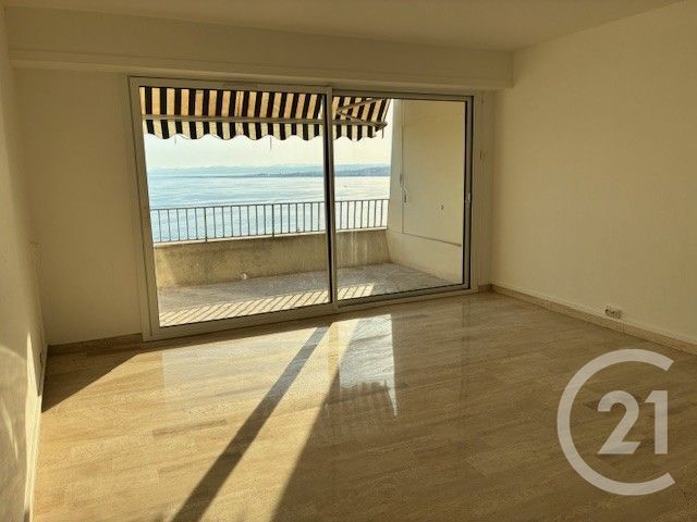 Appartement F1 &agrave; louer - 1 pi&egrave;ce - 30 m2 - Nice - 06 - PROVENCE-ALPES-COTE-D-AZUR