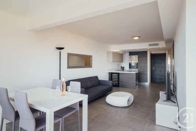 Appartement F3 &agrave; louer - 3 pi&egrave;ces - 70,28 m2 - Villefranche Sur Mer - 06 - PROVENCE-ALPES-COTE-D-AZUR