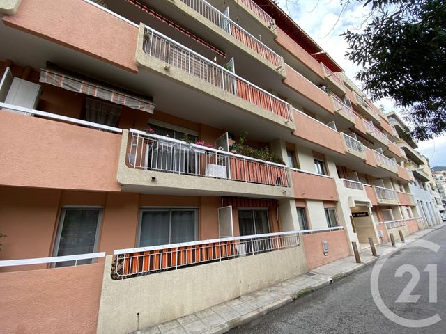 Appartement F1 &agrave; louer - 1 pi&egrave;ce - 31,39 m2 - Nice - 06 - PROVENCE-ALPES-COTE-D-AZUR