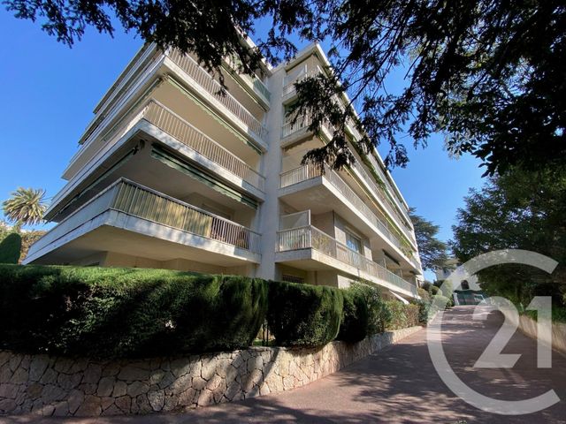 Appartement F4 &agrave; louer - 4 pi&egrave;ces - 104,48 m2 - Nice - 06 - PROVENCE-ALPES-COTE-D-AZUR