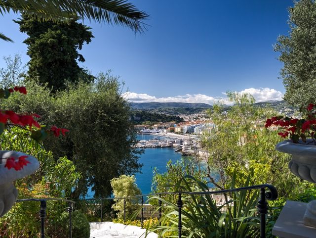 Maison à vendre - 10 pièces - 1175 m2 - Nice - 06 - PROVENCE-ALPES-COTE-D-AZUR