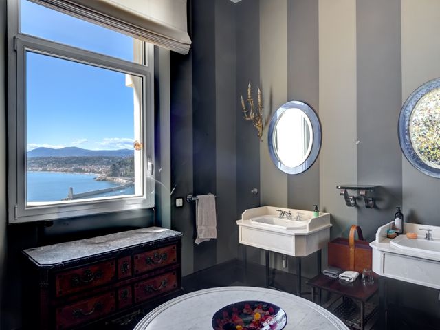 Maison à vendre - 10 pièces - 1175 m2 - Nice - 06 - PROVENCE-ALPES-COTE-D-AZUR