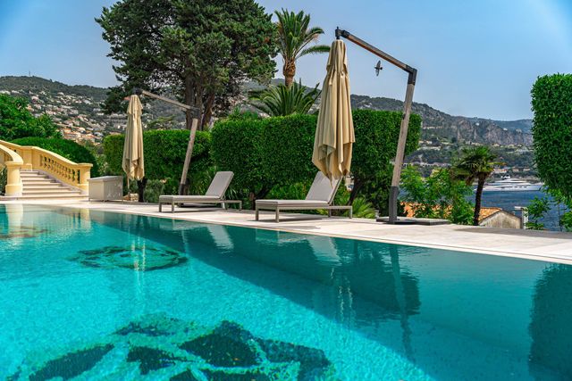 Maison à vendre - 6 pièces - 643 m2 - Villefranche Sur Mer - 06 - PROVENCE-ALPES-COTE-D-AZUR