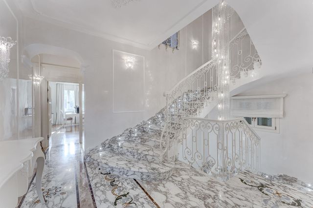 Maison à vendre - 6 pièces - 643 m2 - Villefranche Sur Mer - 06 - PROVENCE-ALPES-COTE-D-AZUR