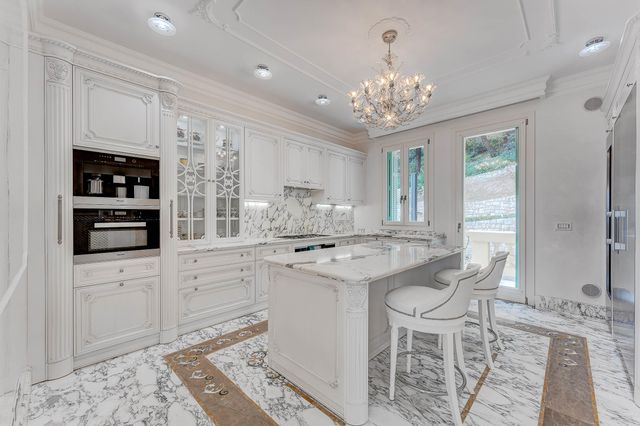 Maison à vendre - 6 pièces - 643 m2 - Villefranche Sur Mer - 06 - PROVENCE-ALPES-COTE-D-AZUR