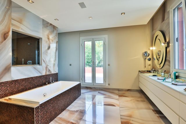 Maison à vendre - 9 pièces - 426,60 m2 - Villefranche Sur Mer - 06 - PROVENCE-ALPES-COTE-D-AZUR