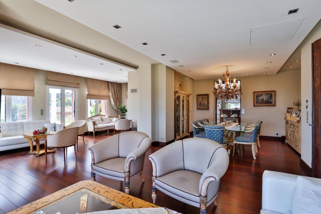 Maison à vendre - 9 pièces - 426,60 m2 - Villefranche Sur Mer - 06 - PROVENCE-ALPES-COTE-D-AZUR