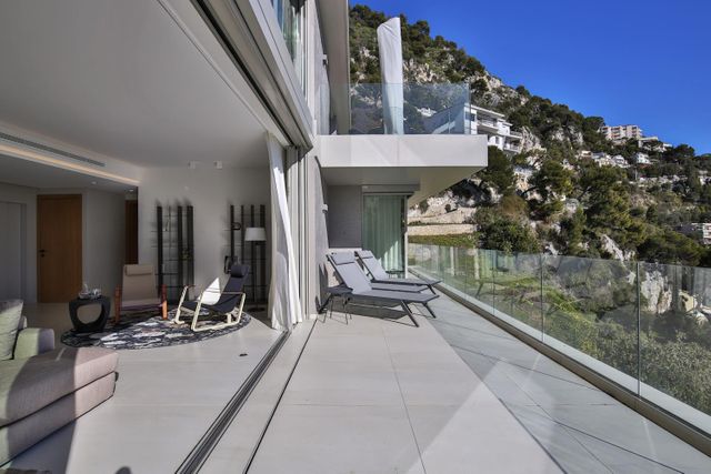 Maison à louer - 6 pièces - 360 m2 - Villefranche Sur Mer - 06 - PROVENCE-ALPES-COTE-D-AZUR