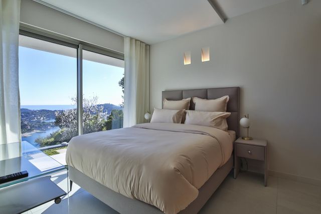 Maison à louer - 6 pièces - 360 m2 - Villefranche Sur Mer - 06 - PROVENCE-ALPES-COTE-D-AZUR