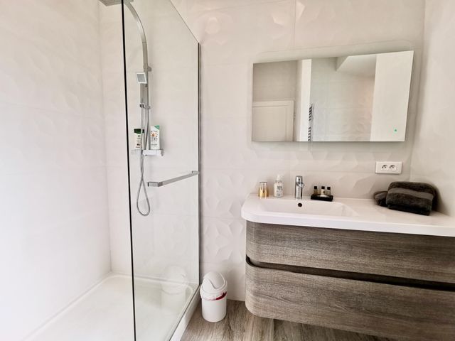 Appartement F3 à vendre - 3 pièces - 111,12 m2 - Nice - 06 - PROVENCE-ALPES-COTE-D-AZUR