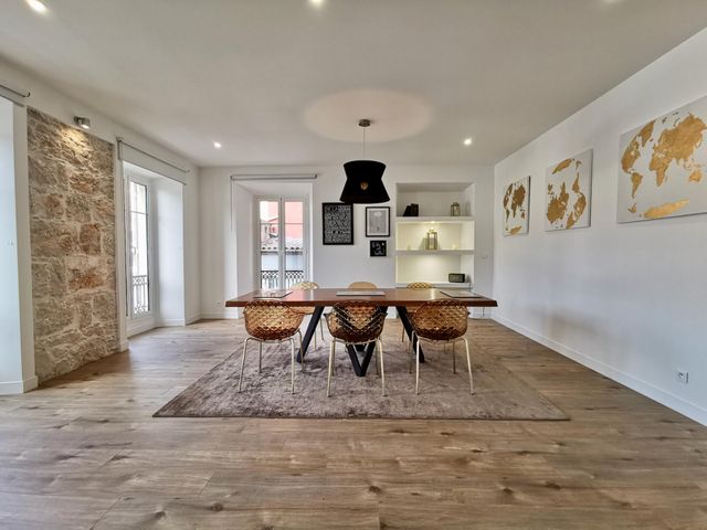 Appartement F3 à vendre - 3 pièces - 111,12 m2 - Nice - 06 - PROVENCE-ALPES-COTE-D-AZUR