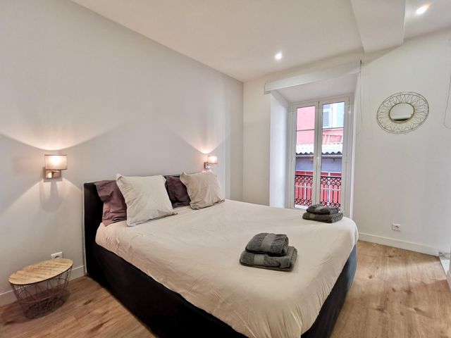 Appartement F3 à vendre - 3 pièces - 111,12 m2 - Nice - 06 - PROVENCE-ALPES-COTE-D-AZUR