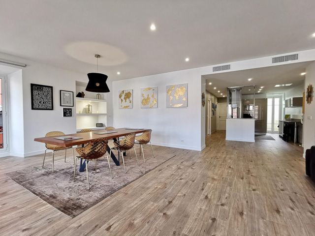 Appartement F3 à vendre - 3 pièces - 111,12 m2 - Nice - 06 - PROVENCE-ALPES-COTE-D-AZUR