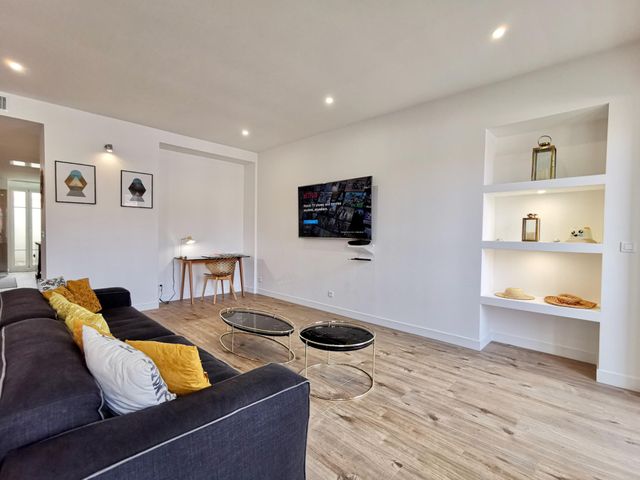 Appartement F3 à vendre - 3 pièces - 111,12 m2 - Nice - 06 - PROVENCE-ALPES-COTE-D-AZUR