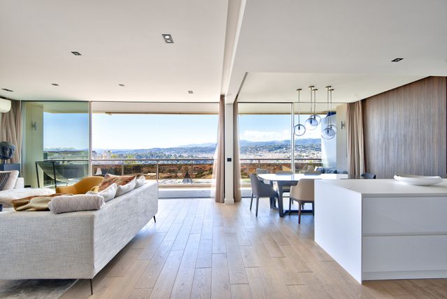Appartement F3 à vendre - 3 pièces - 108,08 m2 - Nice - 06 - PROVENCE-ALPES-COTE-D-AZUR