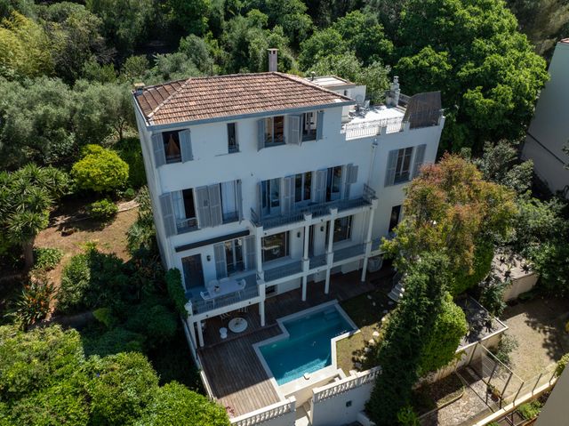 Maison à vendre - 6 pièces - 221,97 m2 - Nice - 06 - PROVENCE-ALPES-COTE-D-AZUR