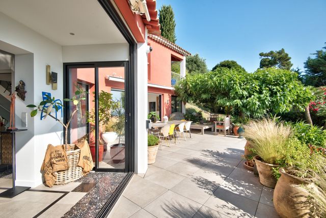 Maison à vendre - 6 pièces - 204,83 m2 - Nice - 06 - PROVENCE-ALPES-COTE-D-AZUR