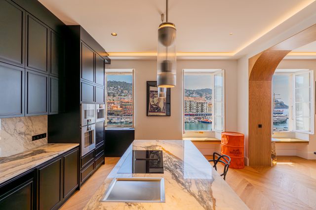 Appartement F3 &agrave; vendre - 3 pi&egrave;ces - 149,50 m2 - Nice - 06 - PROVENCE-ALPES-COTE-D-AZUR