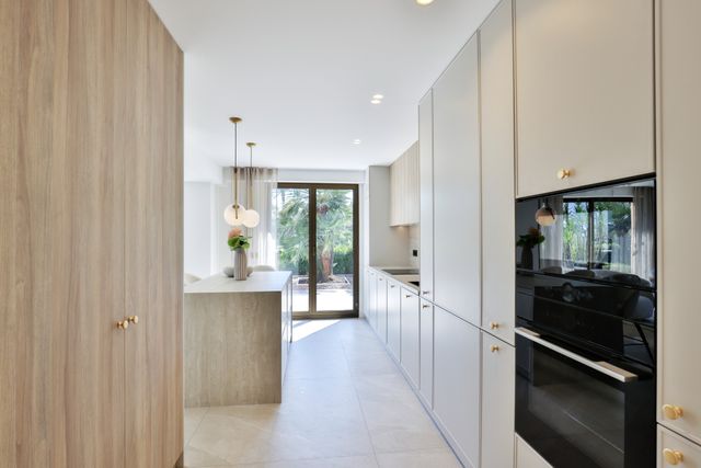 Appartement F4 à vendre - 4 pièces - 172,18 m2 - Nice - 06 - PROVENCE-ALPES-COTE-D-AZUR