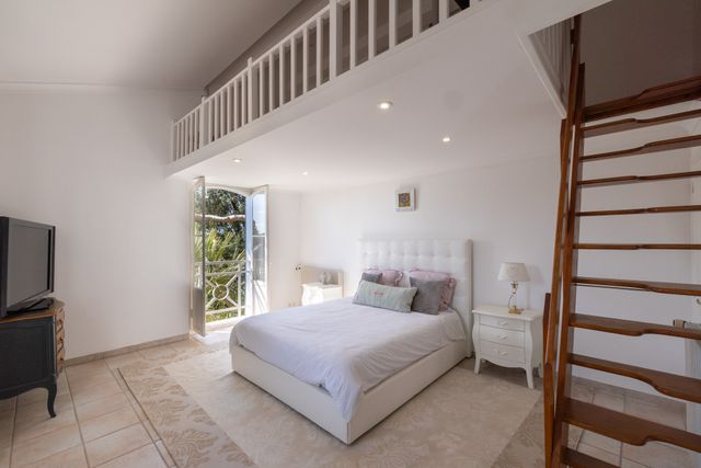 Maison à vendre - 10 pièces - 327,17 m2 - Nice - 06 - PROVENCE-ALPES-COTE-D-AZUR