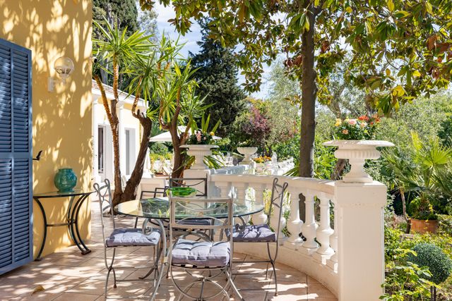 Maison à vendre - 10 pièces - 327,17 m2 - Nice - 06 - PROVENCE-ALPES-COTE-D-AZUR