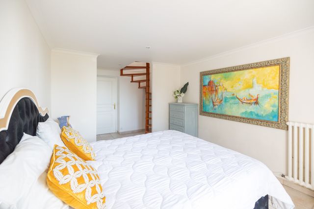 Maison à vendre - 10 pièces - 327,17 m2 - Nice - 06 - PROVENCE-ALPES-COTE-D-AZUR