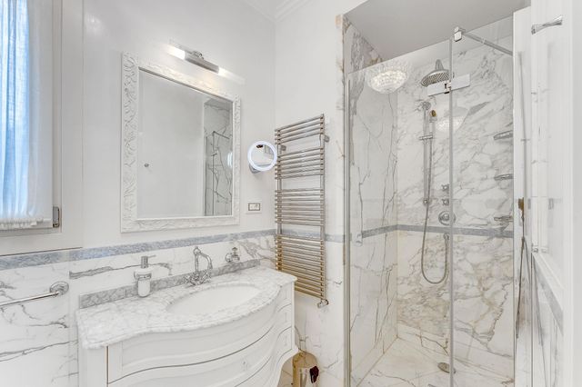 Maison &agrave; vendre - 6 pi&egrave;ces - 643 m2 - Villefranche Sur Mer - 06 - PROVENCE-ALPES-COTE-D-AZUR