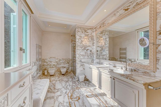 Maison &agrave; vendre - 6 pi&egrave;ces - 643 m2 - Villefranche Sur Mer - 06 - PROVENCE-ALPES-COTE-D-AZUR