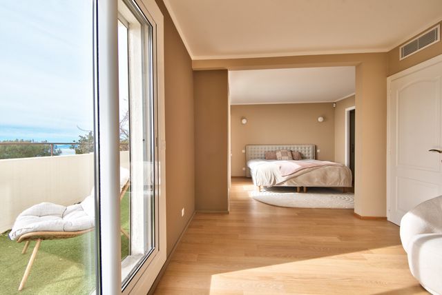 Appartement F4 &agrave; vendre - 4 pi&egrave;ces - 131,05 m2 - Villefranche Sur Mer - 06 - PROVENCE-ALPES-COTE-D-AZUR