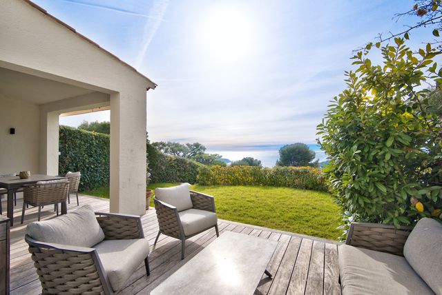 Appartement F4 à vendre VILLEFRANCHE SUR MER