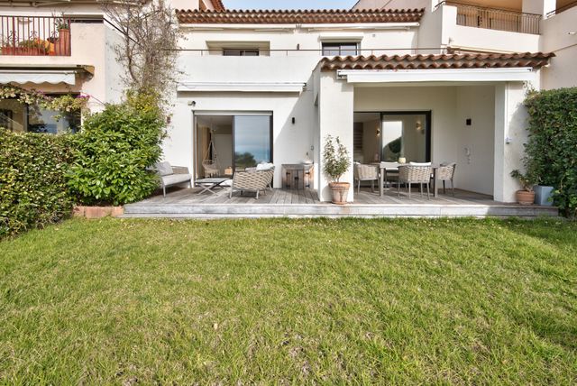 Appartement F4 &agrave; vendre - 4 pi&egrave;ces - 131,05 m2 - Villefranche Sur Mer - 06 - PROVENCE-ALPES-COTE-D-AZUR