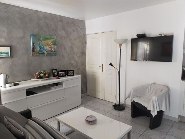 Appartement F1 &agrave; louer - 1 pi&egrave;ce - 29,20 m2 - Nice - 06 - PROVENCE-ALPES-COTE-D-AZUR