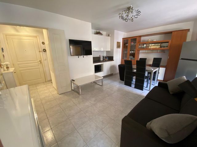 Appartement F1 à louer NICE